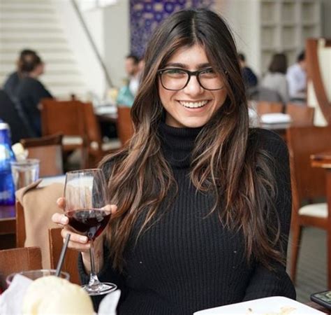 religion of mia khalifa|Mia Khalifa: Bio, Height, Weight, Age, Measurements